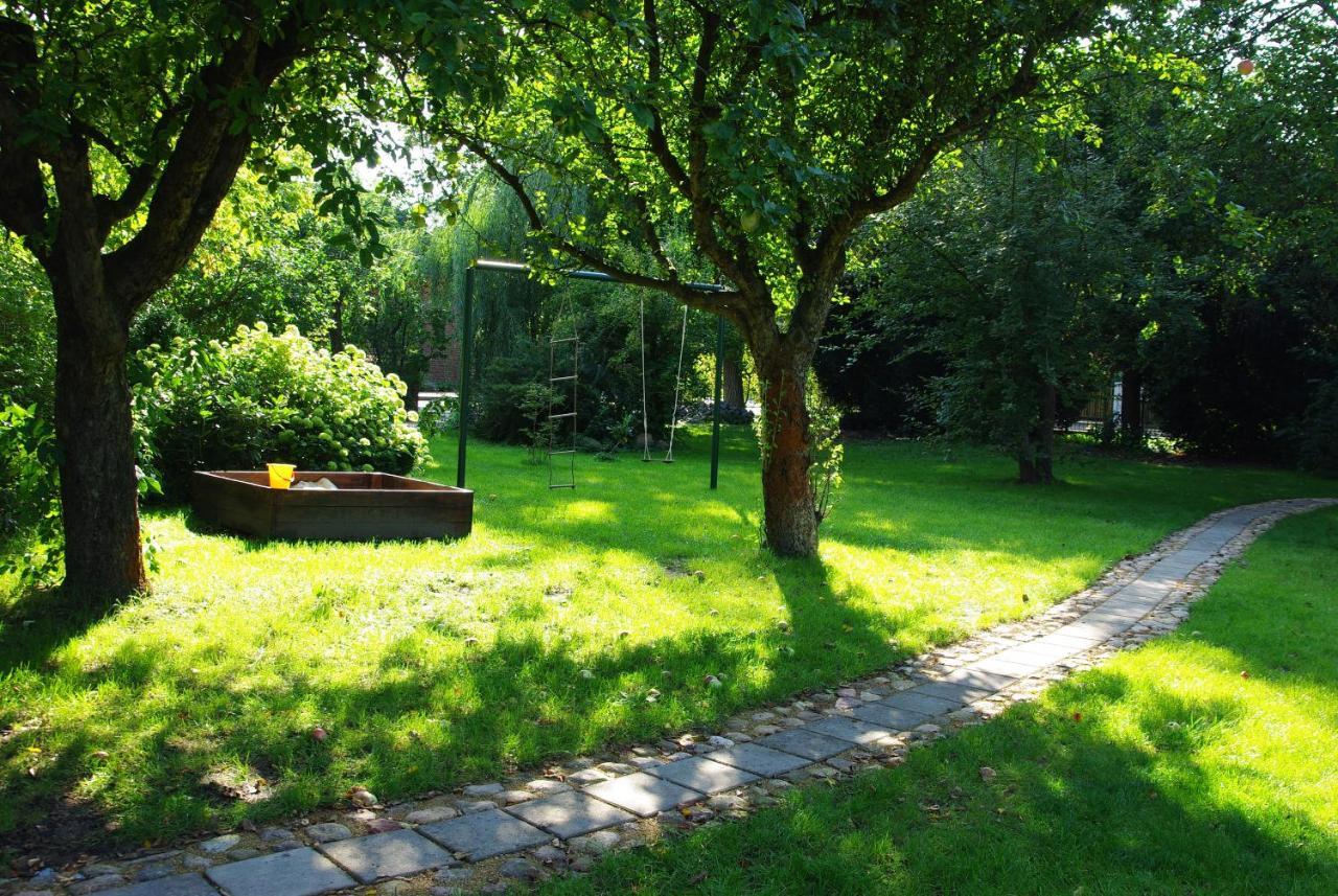 Neu Eingerichtetes Apartment #1 Mit Wlan !Sauna & Hot Tub Zubuchbar! Senftenberg Εξωτερικό φωτογραφία